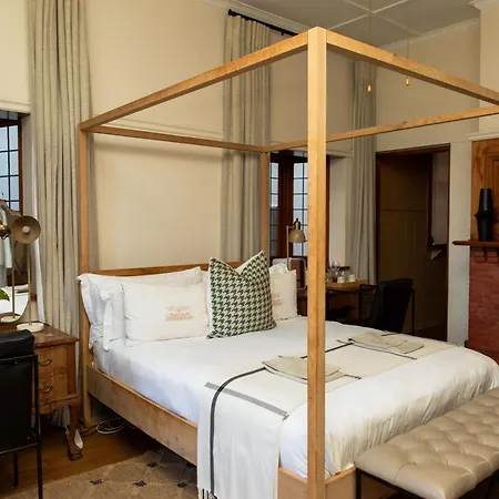 Sonnekus Boutique Hotel & Bistro Kalk Bay Exterior photo