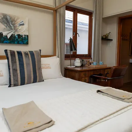 Sonnekus Boutique Hotel & Bistro Kalk Bay Exterior photo