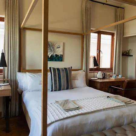 Sonnekus Boutique Hotel & Bistro Kalk Bay Exterior photo