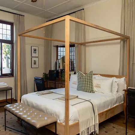 Sonnekus Boutique Hotel & Bistro Kalk Bay Exterior photo
