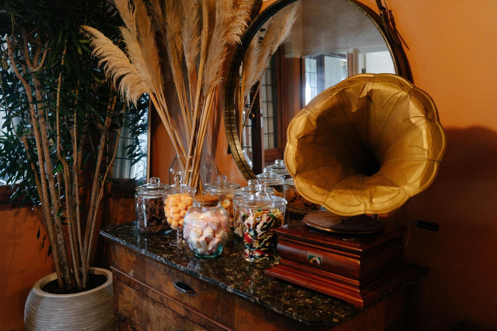 Gasthof Sonnekus Boutique & Bistro In St Kalk Bay